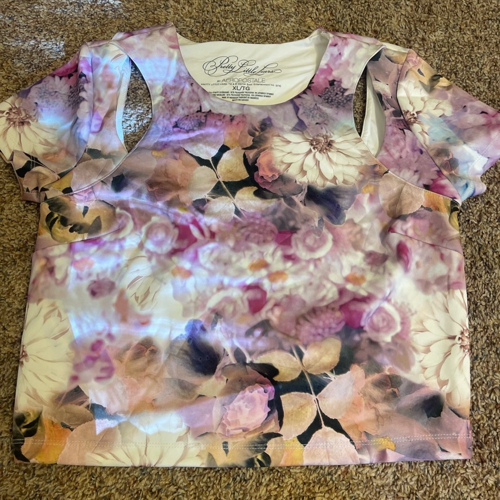 Aeropostale Pretty Little Liars Floral Top